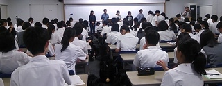 金沢大学学生討論syou.jpg